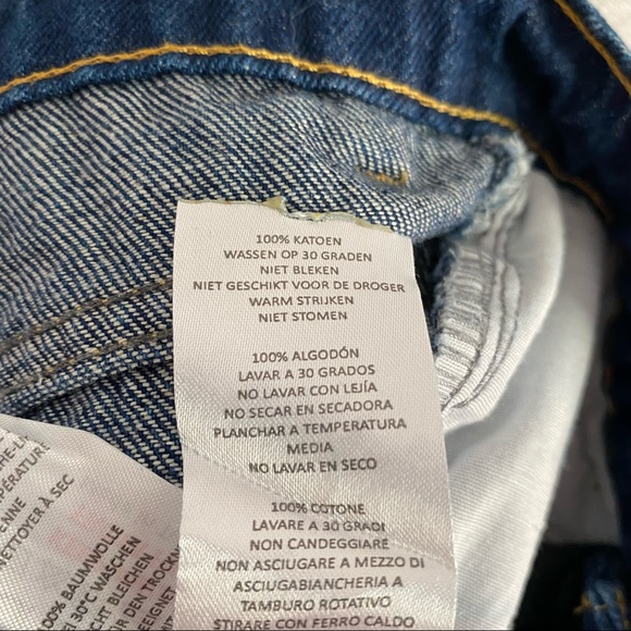 NWT Boohoo High Waist Distressed Mom Jeans - Picture 8 of 9